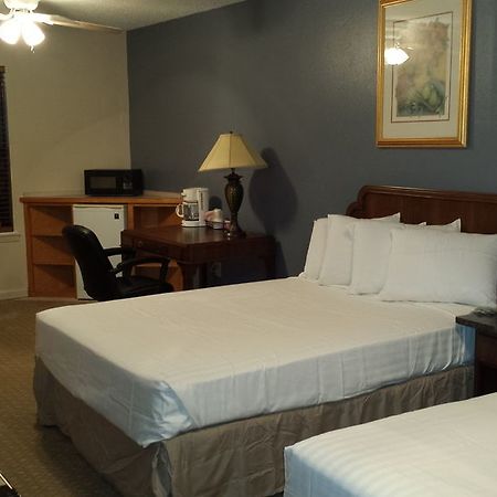 Four Horseman Travel Lodge Pilot Point Eksteriør bilde