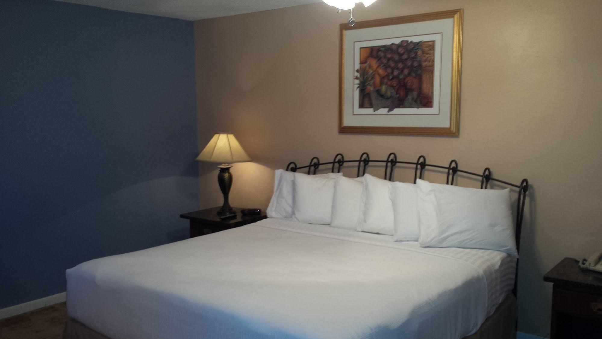 Four Horseman Travel Lodge Pilot Point Eksteriør bilde